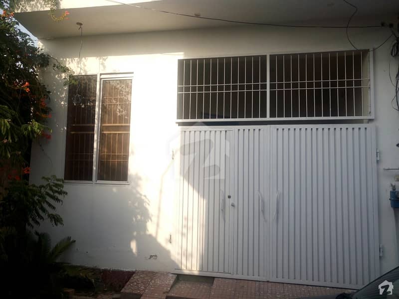 Single Storey House For Sale In Royal Garden