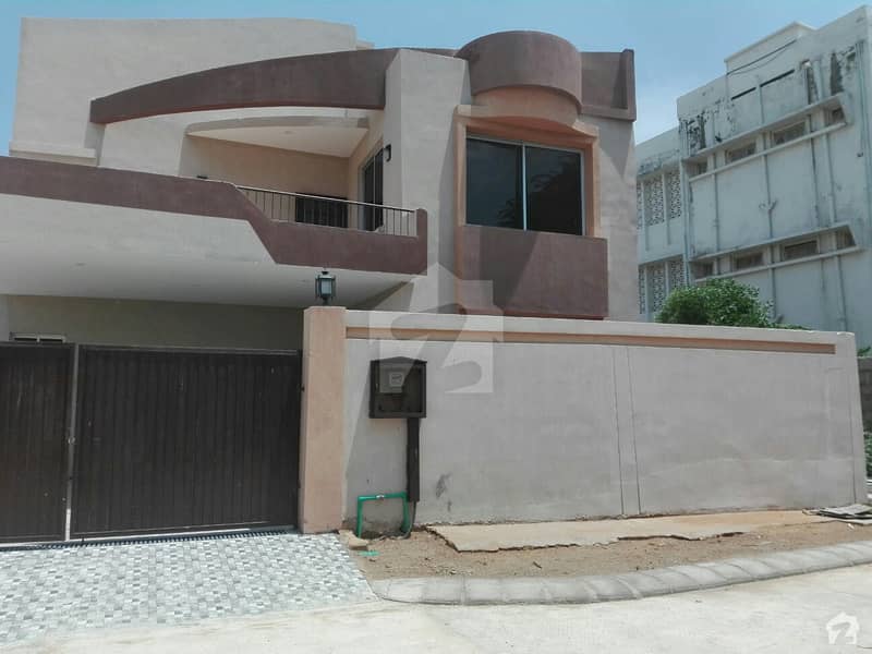 نیوی ہاؤسنگ سکیم کارساز - فیز 1 نیوی ہاؤسنگ سکیم کارساز کراچی میں 5 کمروں کا 14 مرلہ مکان 12.25 کروڑ میں برائے فروخت۔