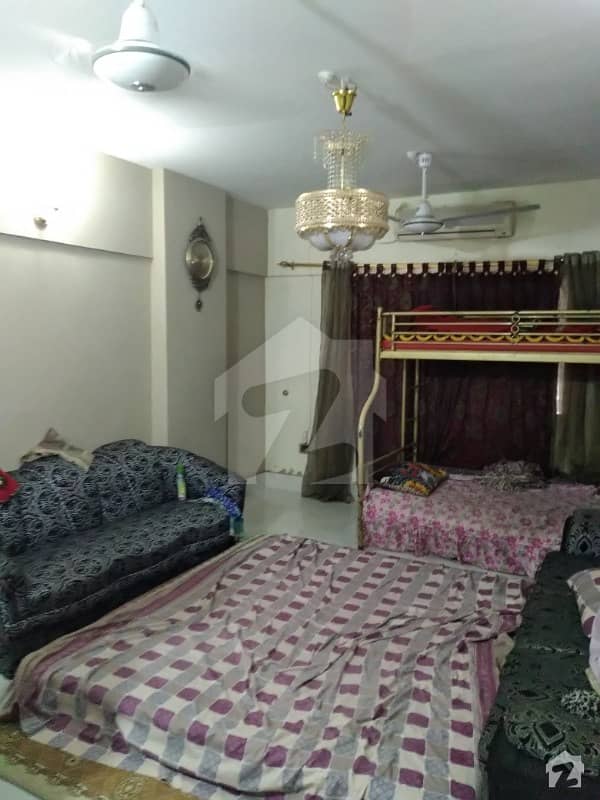 Gulshan-e-Iqbal - Block 14 3 Bed D/D Portion For Sale Sabz Mandi K Opsite