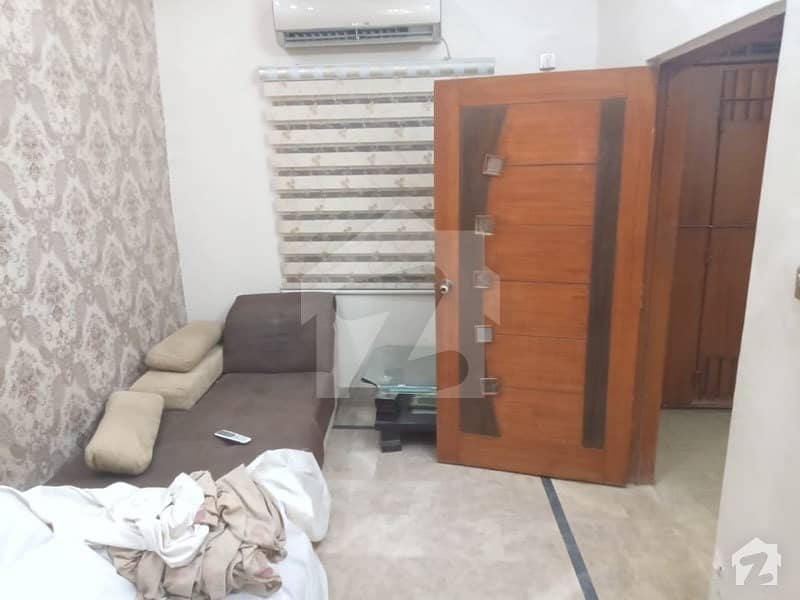 عرفات ٹاؤن نارتھ ناظم آباد کراچی میں 4 کمروں کا 3 مرلہ مکان 82 لاکھ میں برائے فروخت۔