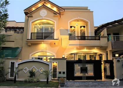 10 Marla Brand New House Is Available For Sale 10 Marla Brand New House Is Available For Sale