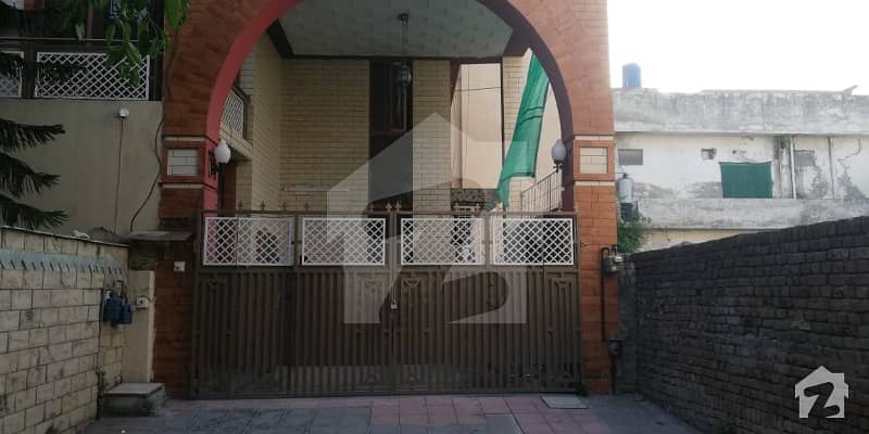 A Comfy House In The Heart Of Rawalpindi With A Great Access To Resources