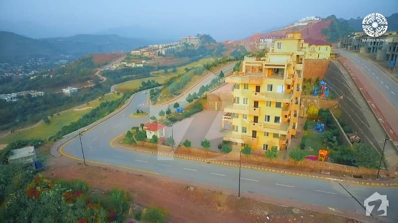 2 Bed Golf Course View Corner Apartment For Sale