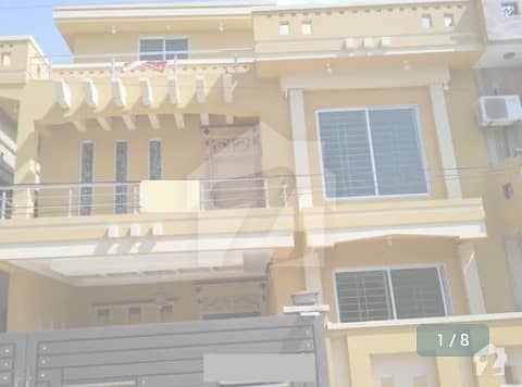 10 Marla Corner 6 Bed Triple Storey Solid Owner Made House  For Sale In Pwd Society Islamabad