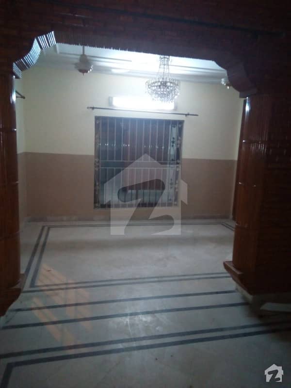 چٹھہ بختاور اسلام آباد میں 3 کمروں کا 5 مرلہ بالائی پورشن 20 ہزار میں کرایہ پر دستیاب ہے۔