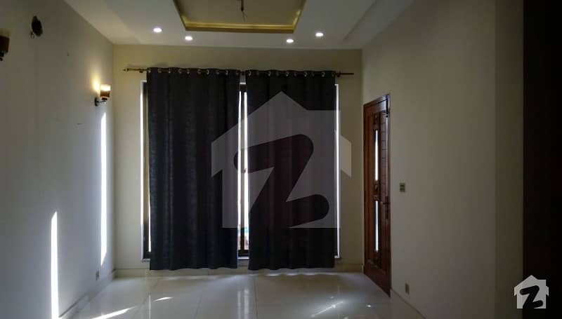الرھیم ھومز لاہور میں 4 کمروں کا 5 مرلہ مکان 53 ہزار میں کرایہ پر دستیاب ہے۔