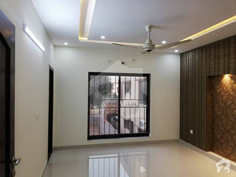 10 Marla House For Sale At Good Location In Bahria Town Lahore