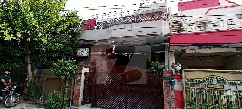 ایڈن کاٹیجز 2 ایڈن لاہور میں 4 کمروں کا 7 مرلہ مکان 1.4 کروڑ میں برائے فروخت۔