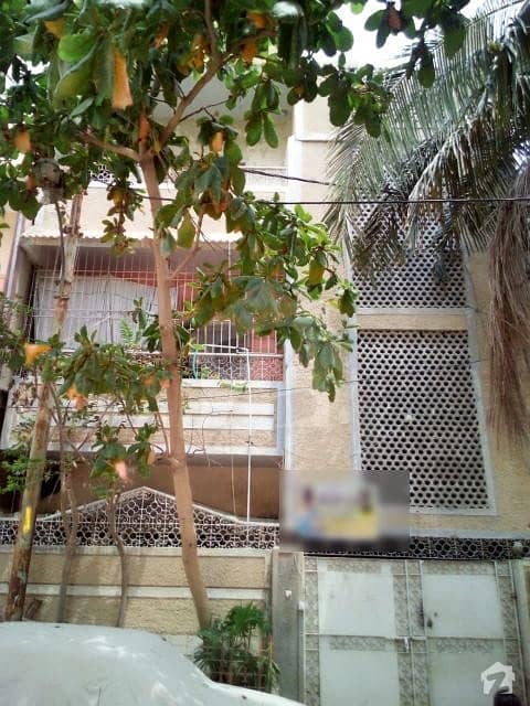بفر زون - سیکٹر 15-A / 5 بفر زون نارتھ کراچی کراچی میں 6 کمروں کا 5 مرلہ مکان 1.8 کروڑ میں برائے فروخت۔