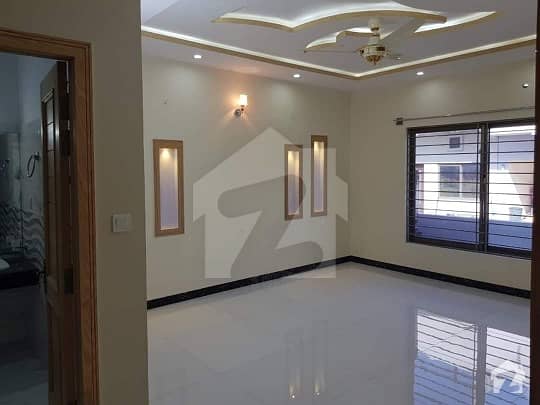 12 Marla House  For Rent Water Gas Electricity Available Near To Market Masjid Main Double Road In G15 Islamabad