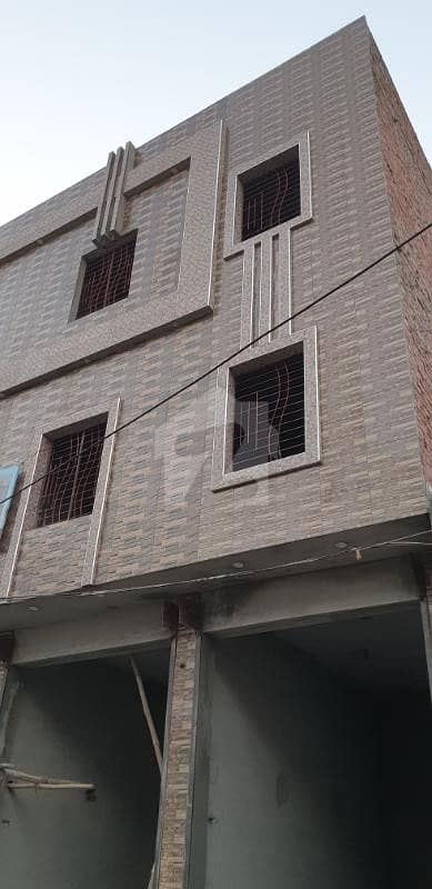 اچھرہ لاہور میں 3 مرلہ عمارت 1.65 کروڑ میں برائے فروخت۔
