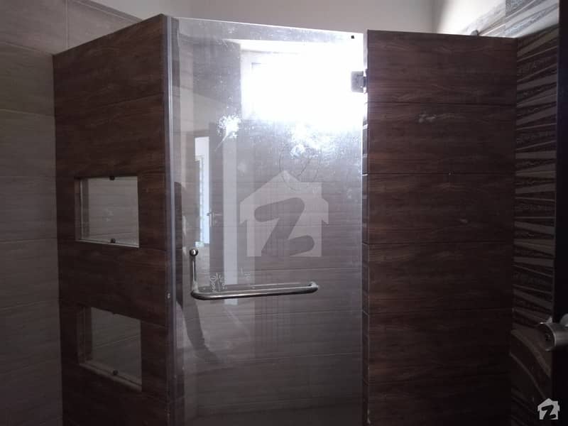 باتھ آئی لینڈ کراچی میں 3 کمروں کا 11 مرلہ فلیٹ 4.75 کروڑ میں برائے فروخت۔