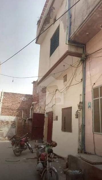 یاسین آباد وارث پورہ فیصل آباد میں 5 کمروں کا 3 مرلہ مکان 60 لاکھ میں برائے فروخت۔