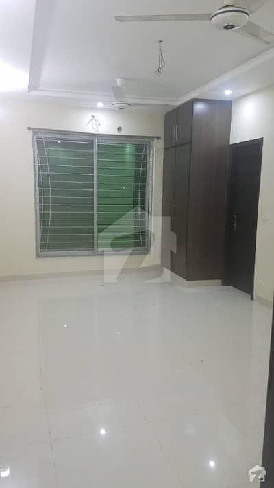10 Marla Upper Portion Available For Rent Excellent Location 10 Marla Upper Portion Available For Rent Excellent Location