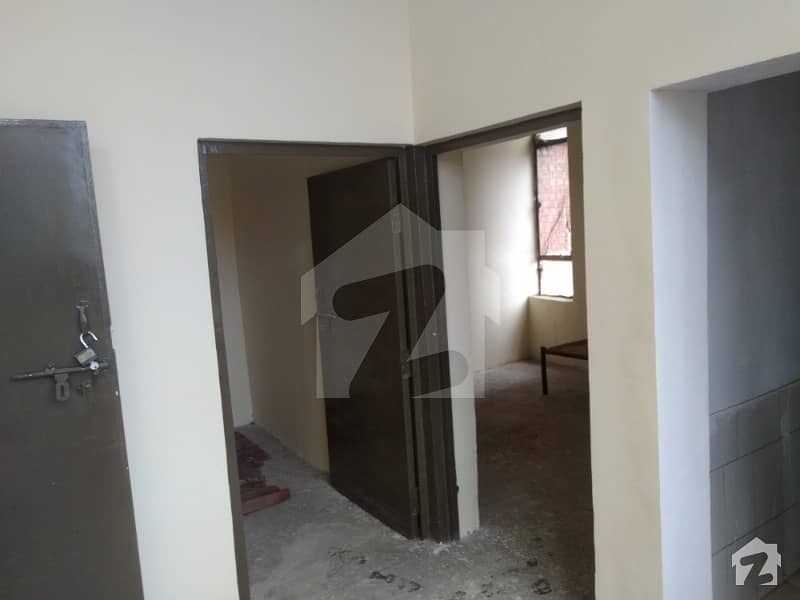 Studio Apartment At Q Block Model Town