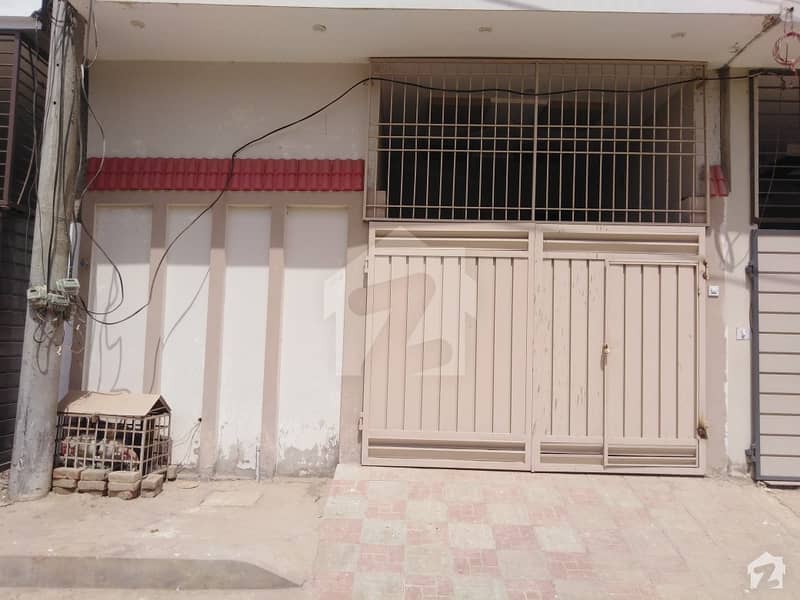 المجید پیراڈایئز رفیع قمر روڈ بہاولپور میں 4 کمروں کا 3 مرلہ مکان 42 لاکھ میں برائے فروخت۔