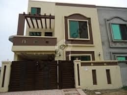 Valancia town 10 marla owner build one yars old bungalow 5 beds solid wood work solid construction  double unit only 135 lac  Valancia town 5 marl bungalow 3 bed solid wood work solid construction imported fittings prime location only 70 lac contact gull