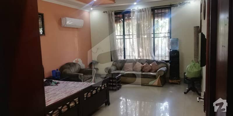 ڈی ایچ اے فیز 1 ڈیفنس (ڈی ایچ اے) لاہور میں 5 کمروں کا 2 کنال مکان 6.5 کروڑ میں برائے فروخت۔