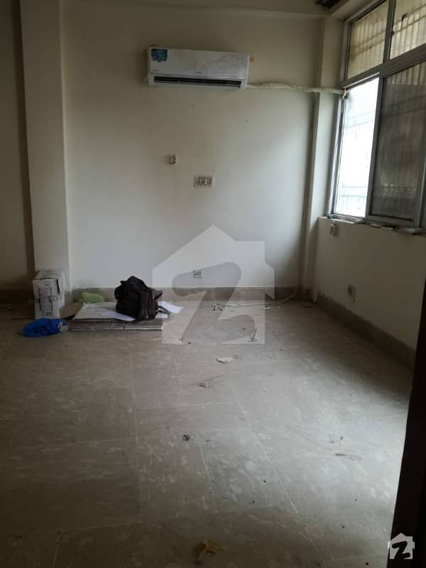 first floor for rent office