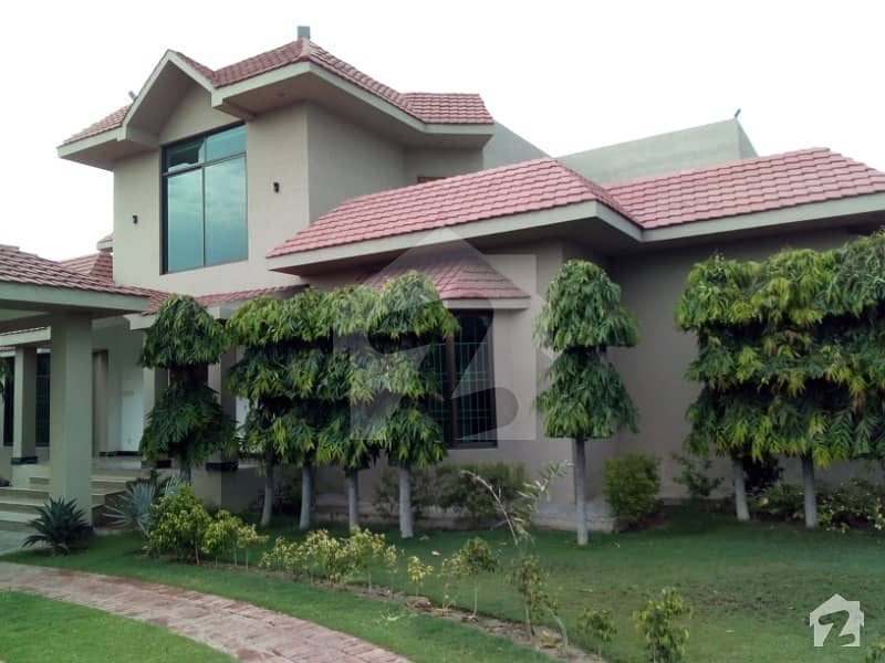 5 Kanal Lush Green And Beautiful Corner Farmhouse For Sale All Facilities Easy Approach Demand 8 Crore