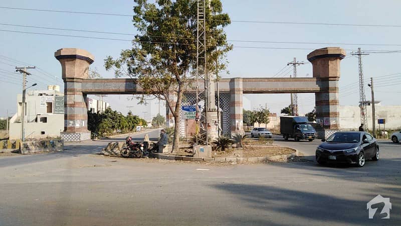 جوبلی ٹاؤن ۔ بلاک بی جوبلی ٹاؤن لاہور میں 10 مرلہ رہائشی پلاٹ 75 لاکھ میں برائے فروخت۔