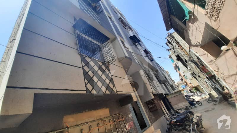 محمودآباد نمبر 5 محمود آباد کراچی میں 2 کمروں کا 3 مرلہ فلیٹ 35 لاکھ میں برائے فروخت۔