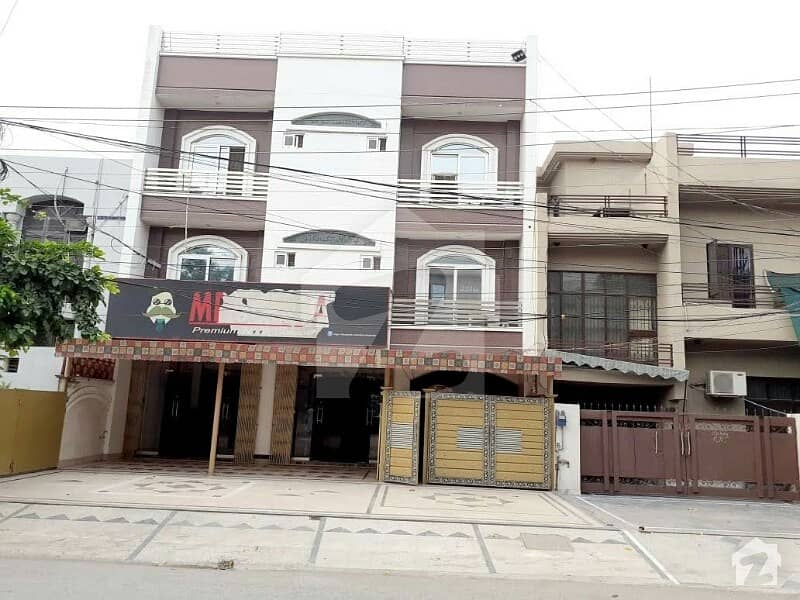 10 Marla Annual Commercial Triple Storey Building For Sale