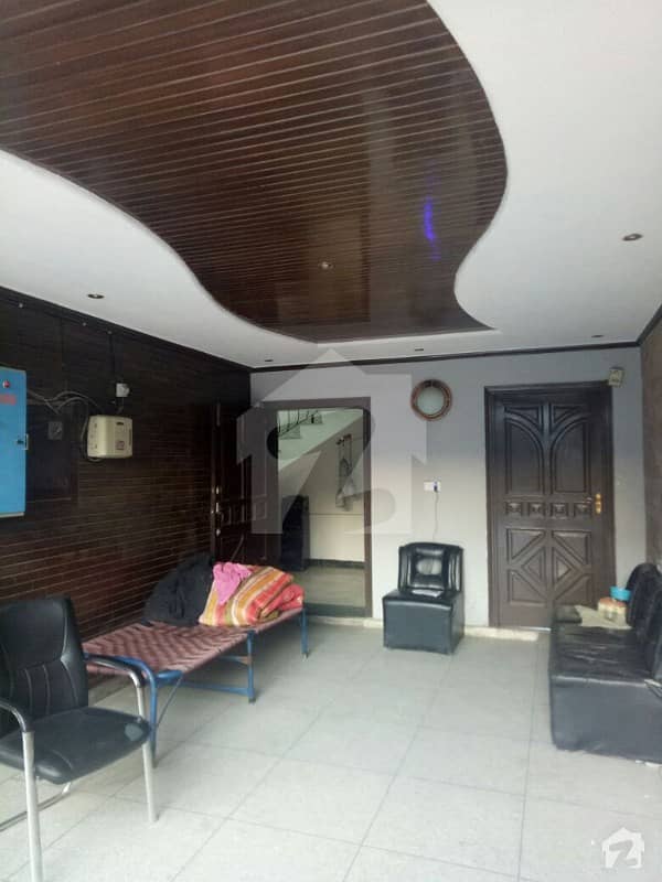 ماڈل ٹاؤن ۔ بلاک ایم ماڈل ٹاؤن لاہور میں 5 کمروں کا 1 کنال مکان 1.75 لاکھ میں کرایہ پر دستیاب ہے۔