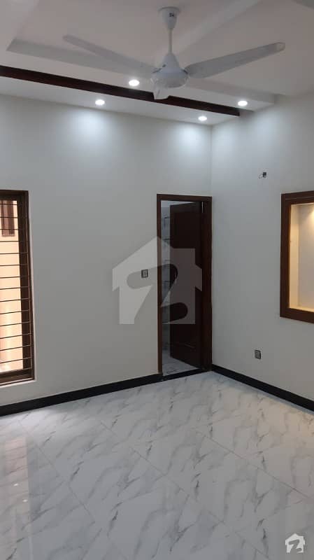 کینال گارڈنز - بلاک اے اے کینال گارڈن لاہور میں 3 کمروں کا 5 مرلہ مکان 1.15 کروڑ میں برائے فروخت۔