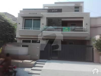 Soan Garden A Black Dabble Storey House For Sale Soan Garden A Black Dabble Storey House For Sale