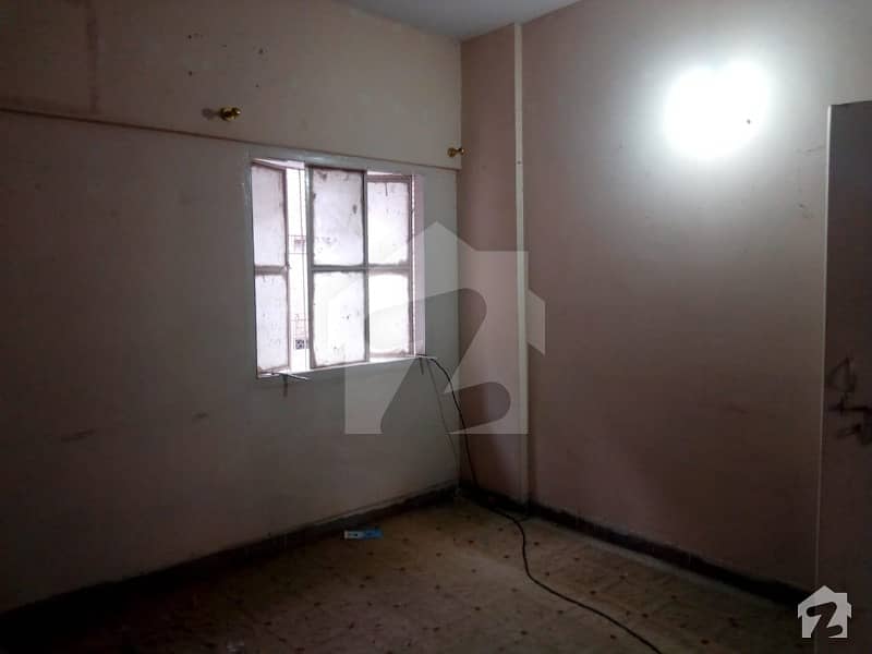 نارتھ کراچی - سیکٹر 11-C/1 نارتھ کراچی کراچی میں 2 کمروں کا 4 مرلہ فلیٹ 54 لاکھ میں برائے فروخت۔