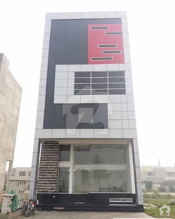 علا مہ اقبال روڈ لاہور میں 11 کمروں کا 1.5 کنال عمارت 15 کروڑ میں برائے فروخت۔