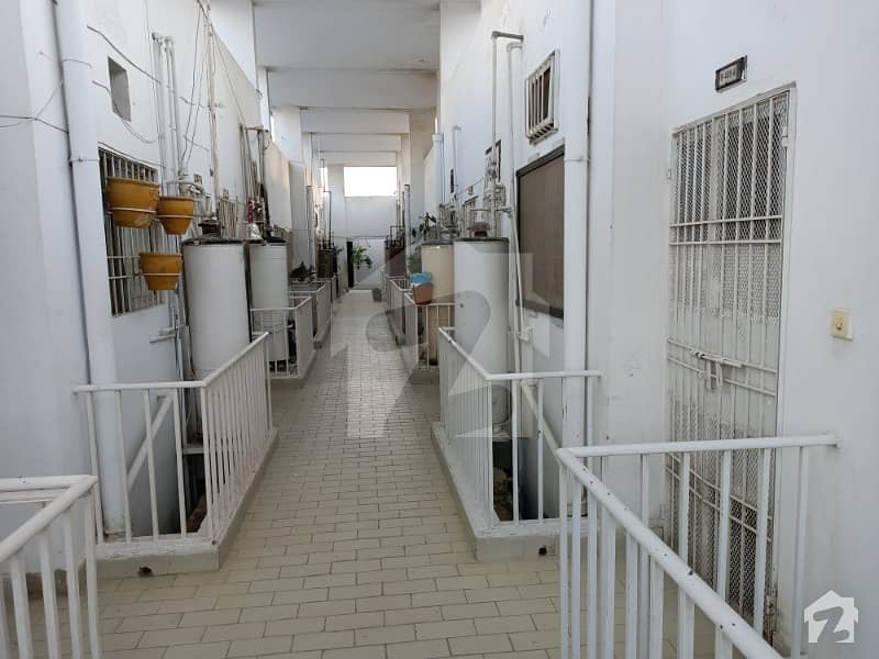 Grey Garden Flat For Sale GulistaneJauhar Block 16, Gulistane
