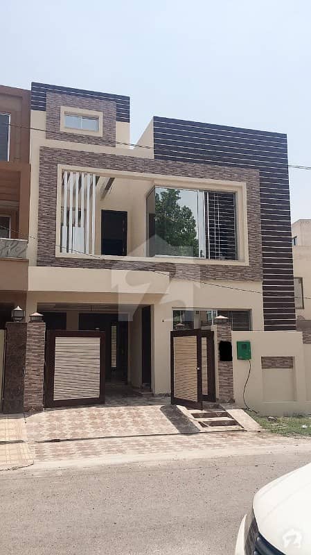 5 Marla Brand New House For Sale In Bahria Town Lahore Aa Block