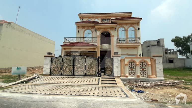 10 Marla House Is Available For Sale In Central Park Block G Lahore