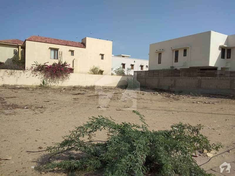 Corner 500 Square Yard Residential Plot For Sale In Kheqasim Phase 8