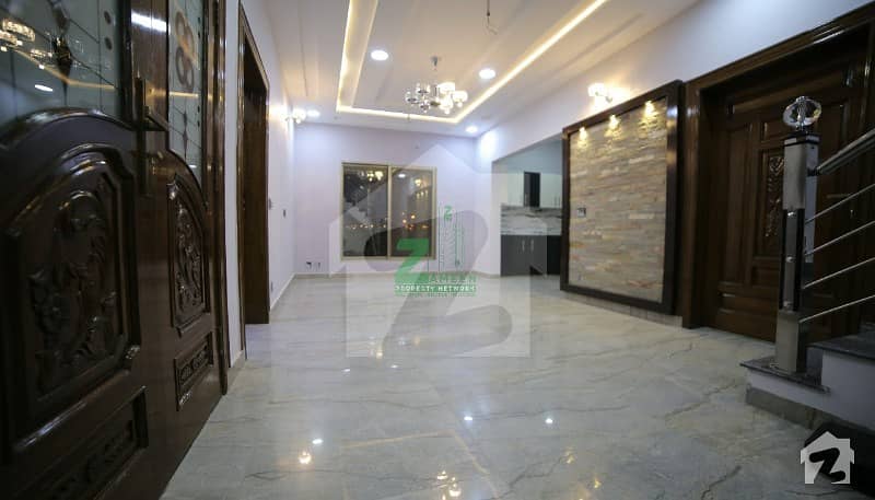 5 Beds 250 Yards Villa For Sale On Easy Installment Bahria Town Karachi