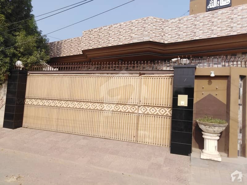 10 Marla Corner Double Storey House For Sale 10 Marla Corner Double Storey House For Sale