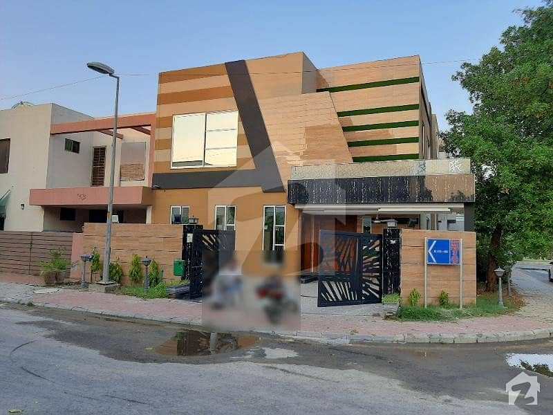 1075 Marla Brand New Corner House Ideal Location For Sale  In Bahria Town Lahore