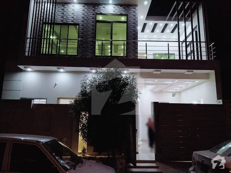 نایاب سٹی ملتان میں 6 کمروں کا 6 مرلہ مکان 90 لاکھ میں برائے فروخت۔