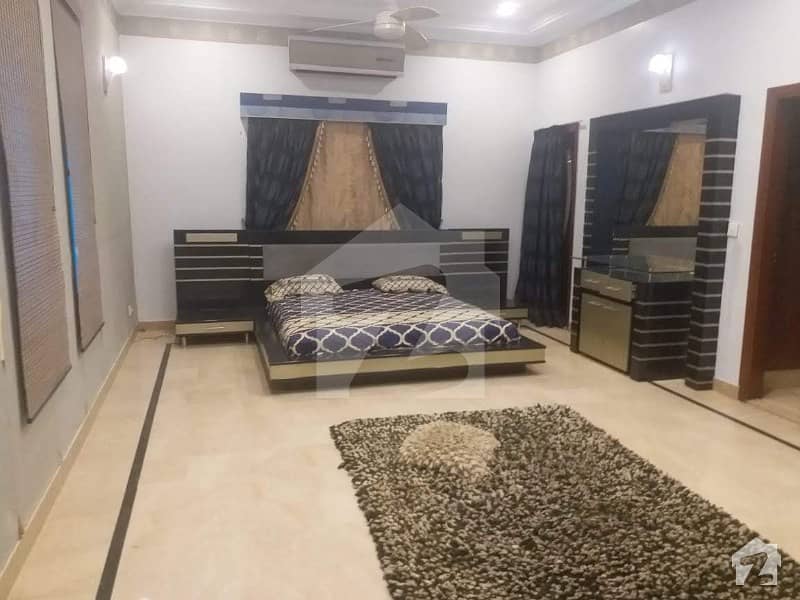 500 Sq Yd Furnished Bungalow Available For Rent