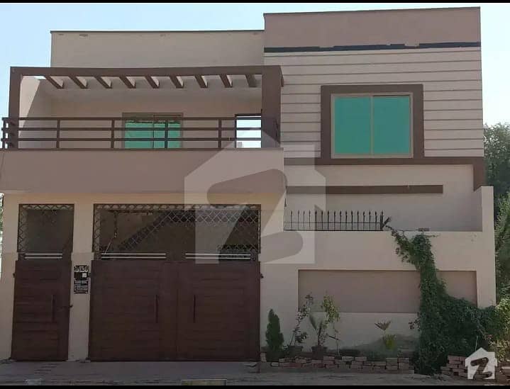 منتھار روڈ رحیم یار خان میں 4 کمروں کا 6 مرلہ مکان 70 لاکھ میں برائے فروخت۔