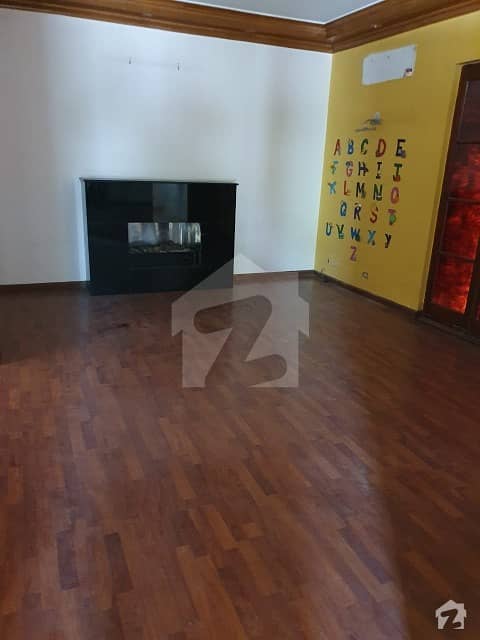 Gulberg - Garden Town 2 Kanal Commercial House Is Available On Rent