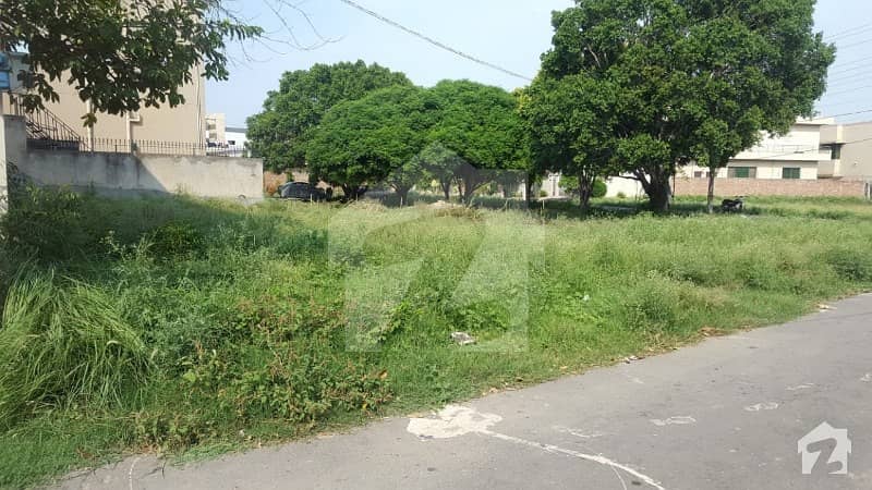 22 Marla Plot Paid Is Avaible In Wapda Town Phase 1 At Ideal Location Just Buy And Made Your Dream House There