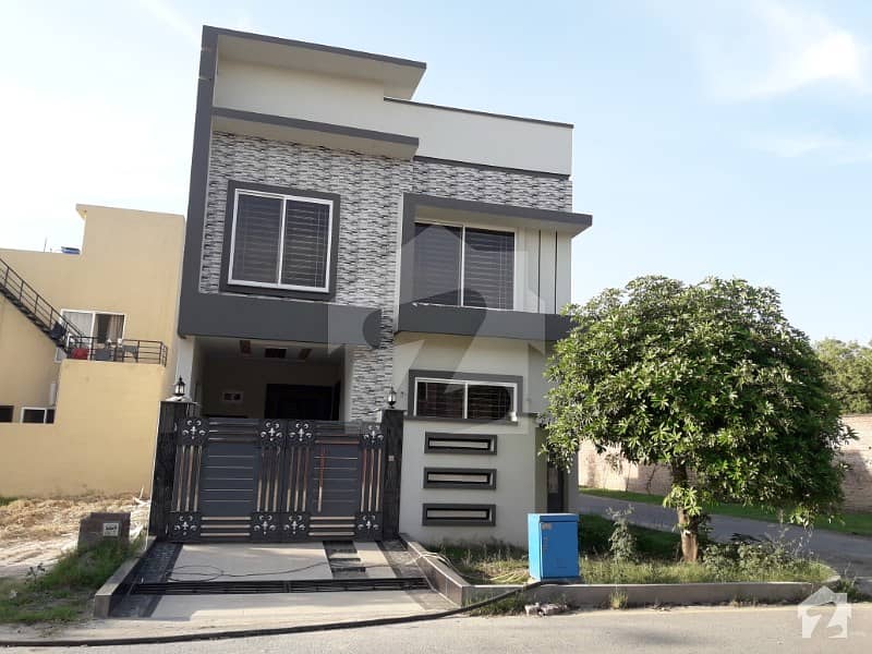 5 Marla  Corner House For Sale In City Housing Sialkot