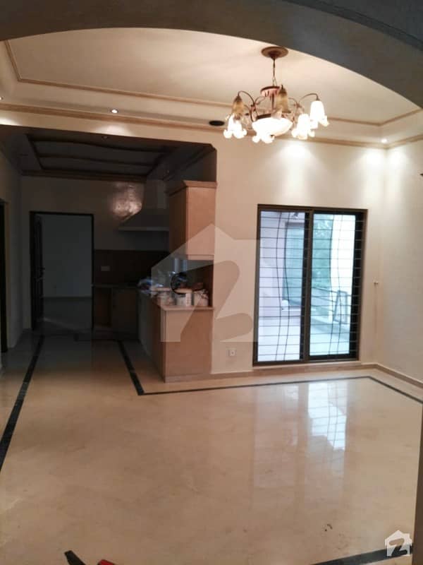 100  Original Picture Defence 1 Kanal Luxury Bungalow For Rent Phase 4