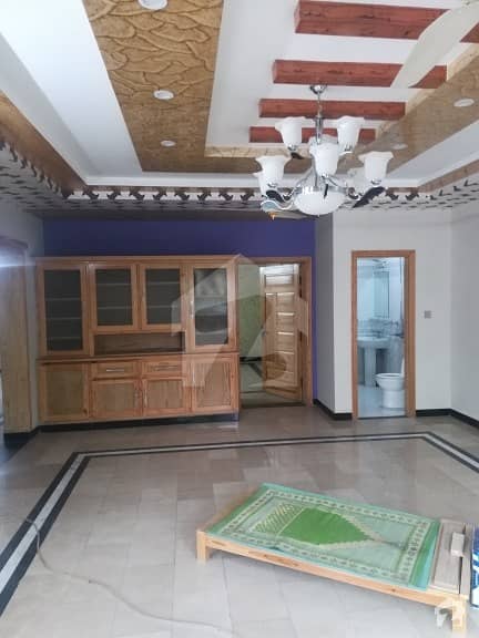 جی ۔ 16 اسلام آباد میں 6 کمروں کا 11 مرلہ مکان 2.4 کروڑ میں برائے فروخت۔