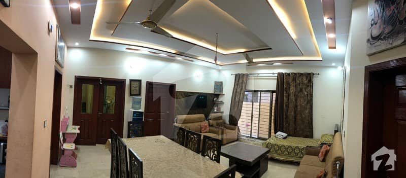 ریونیو سوسائٹی - بلاک بی ریوینیو سوسائٹی لاہور میں 3 کمروں کا 10 مرلہ مکان 1.45 کروڑ میں برائے فروخت۔