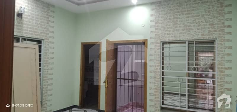 الرحمان گارڈن فیز 2 الرحمان گارڈن لاہور میں 7 کمروں کا 12 مرلہ مکان 70 ہزار میں کرایہ پر دستیاب ہے۔