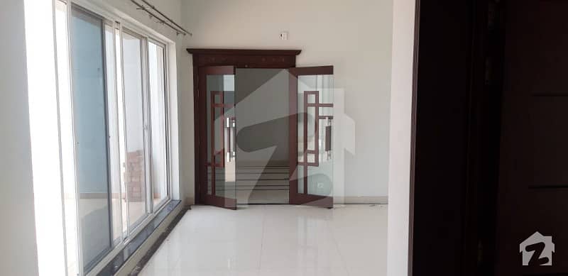 Urgent Deal 1 Kanal Upper Portion For Rent In Dha Phase 6 F Block